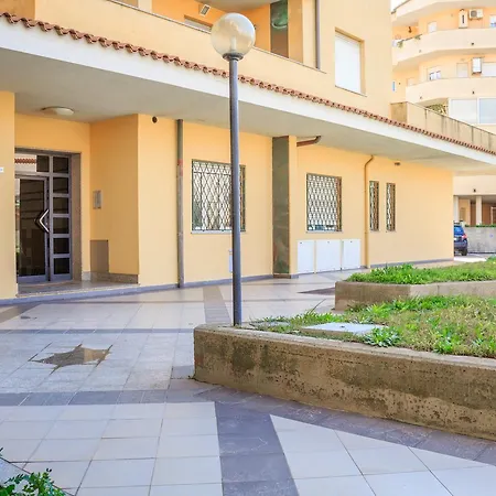 Apartamento Scarlatti 18 *